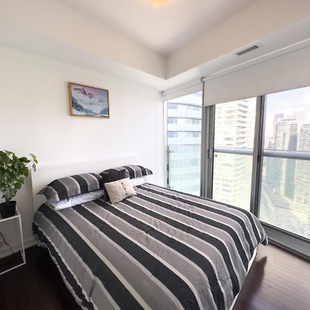 טורונטו Luxury 2 Bedrooms With Lakeview Cn Tower Entertainment District Rogers Centre מראה חיצוני תמונה