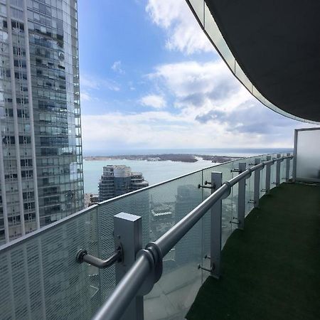 טורונטו Luxury 2 Bedrooms With Lakeview Cn Tower Entertainment District Rogers Centre מראה חיצוני תמונה