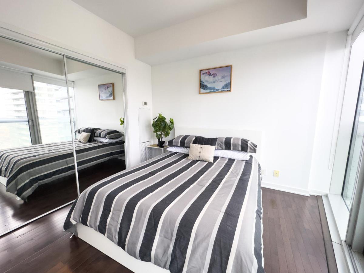 טורונטו Luxury 2 Bedrooms With Lakeview Cn Tower Entertainment District Rogers Centre מראה חיצוני תמונה