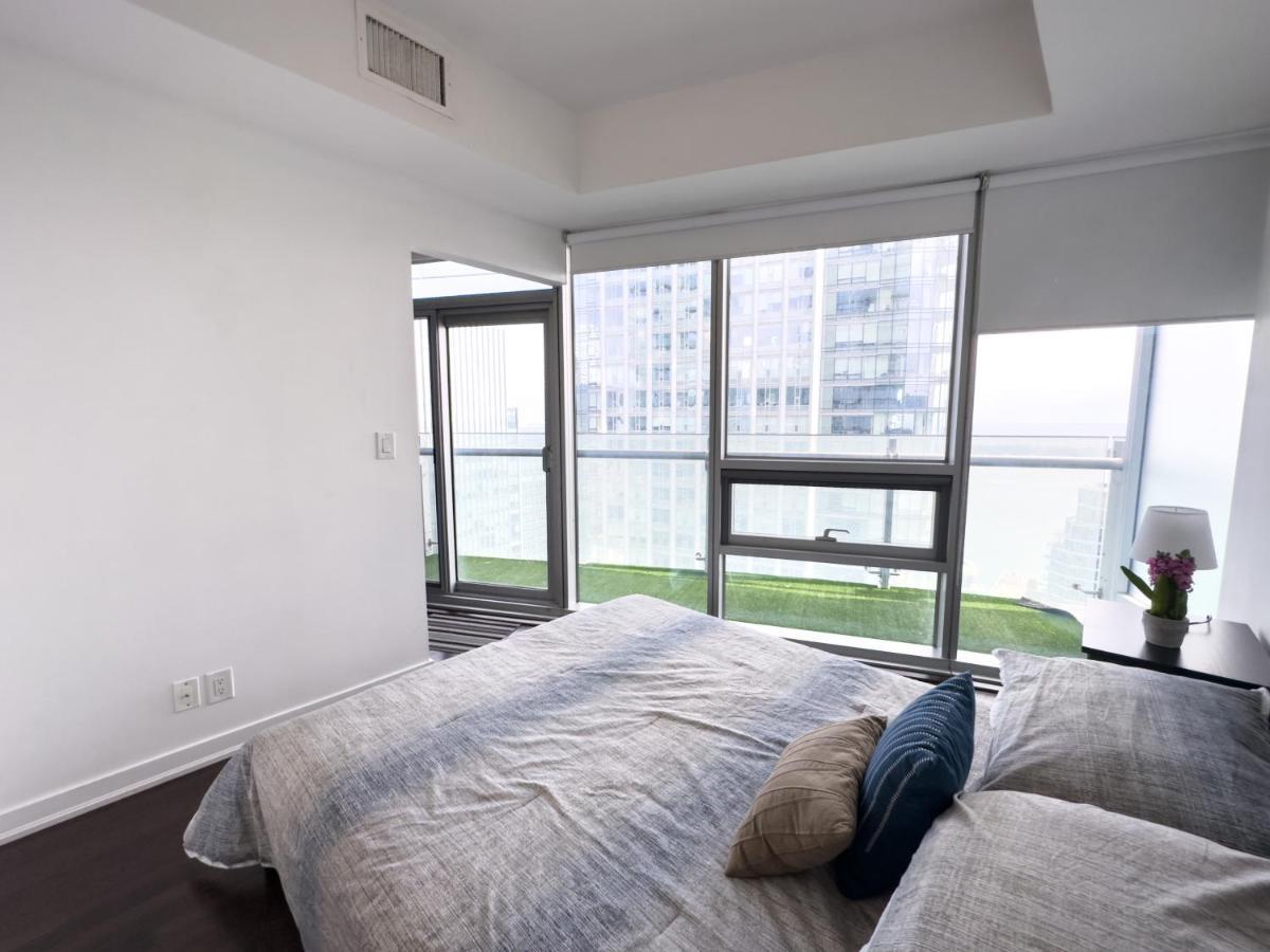 טורונטו Luxury 2 Bedrooms With Lakeview Cn Tower Entertainment District Rogers Centre מראה חיצוני תמונה